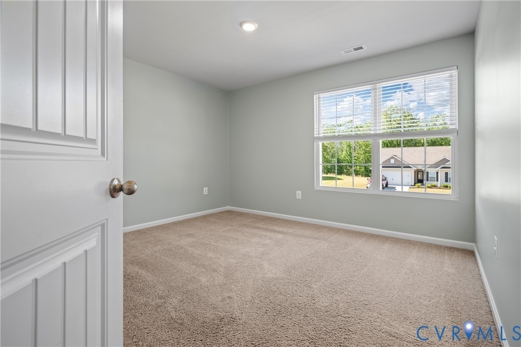 2854 Meadow View Boulevard - Photo 32