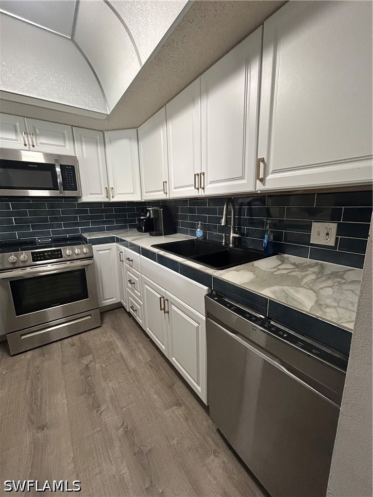 5479 Peppertree Drive - Photo 8