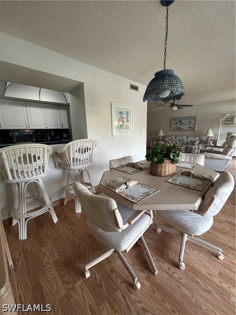 5479 Peppertree Drive - Photo 4