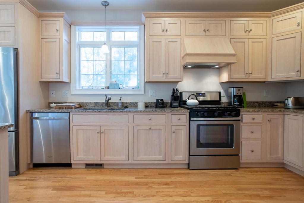 156 North Shore - Photo 7