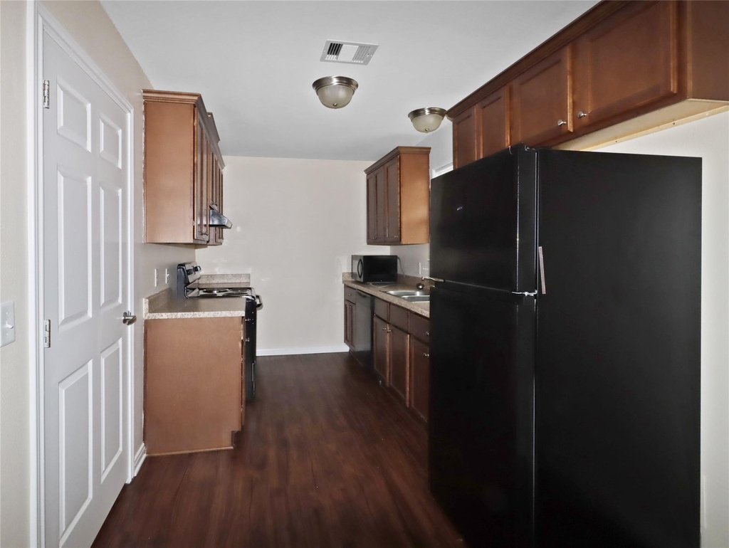 7501 Blue Jay Drive - Photo 2