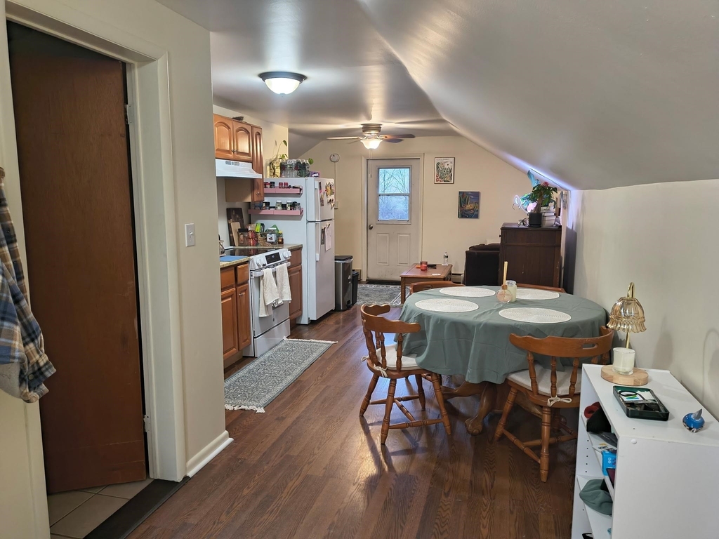 184 N Main - Photo 1