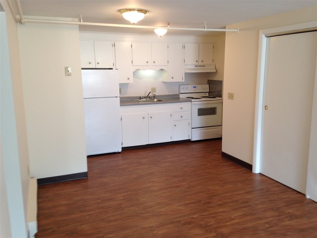 93 West - Photo 12