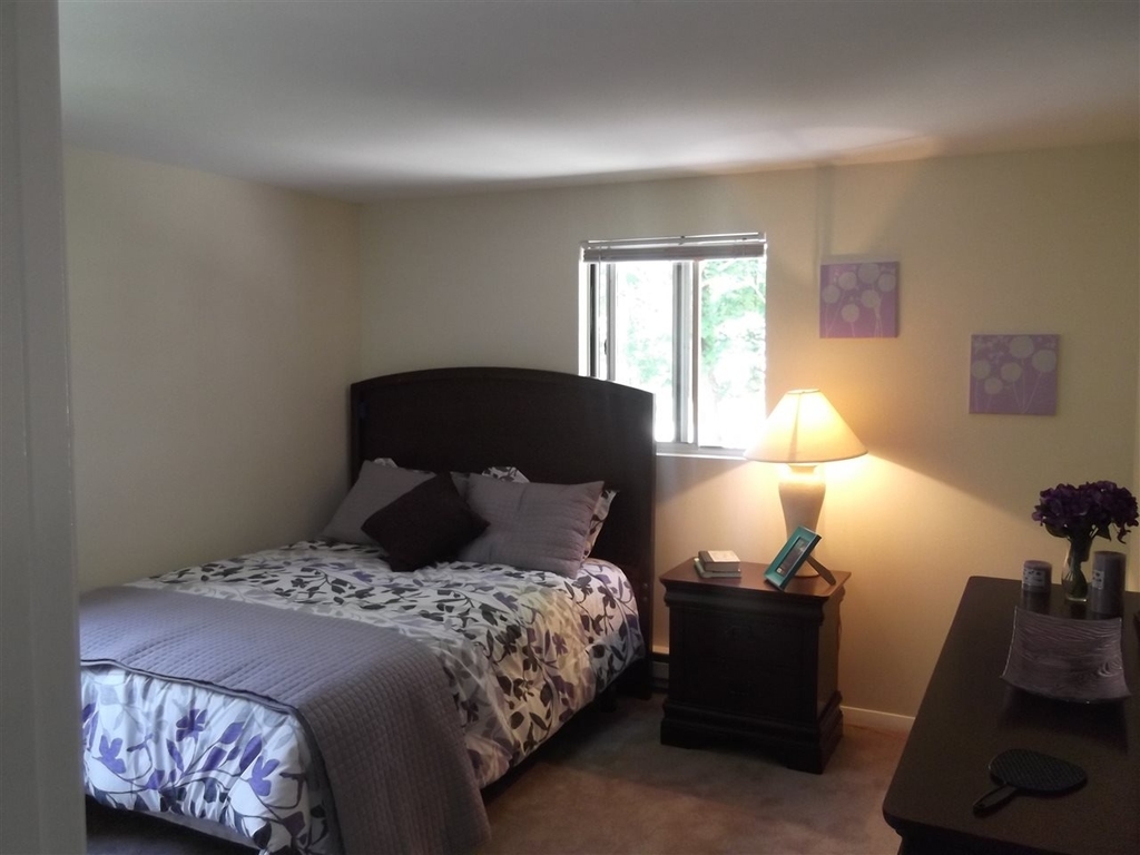 93 West - Photo 24