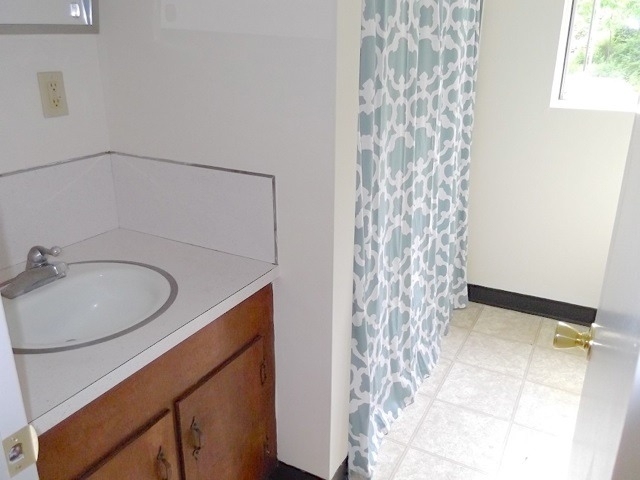 93 West - Photo 31