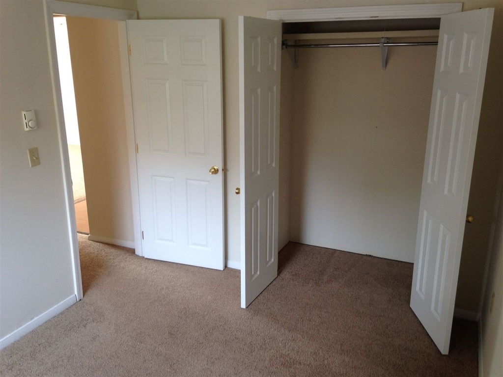 93 West - Photo 27