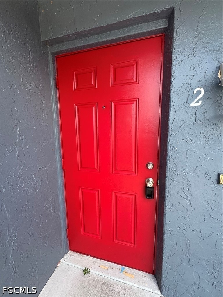 129 Se 23rd Place - Photo 1