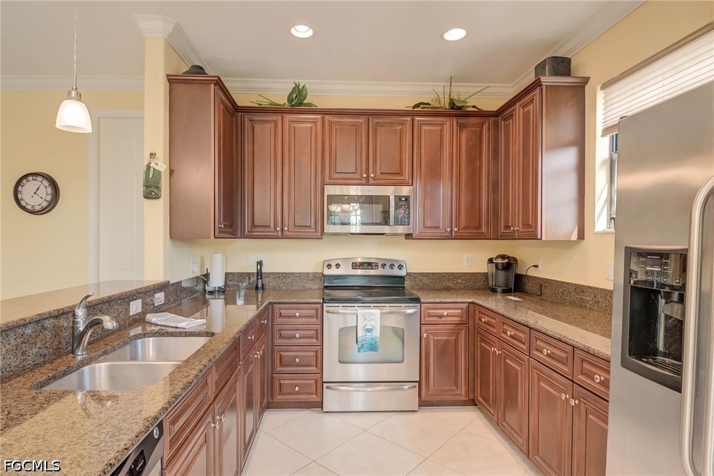 11220 Paseo Grande Boulevard - Photo 7