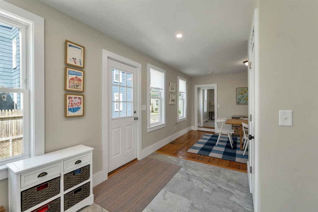 16 Chestnut - Photo 4