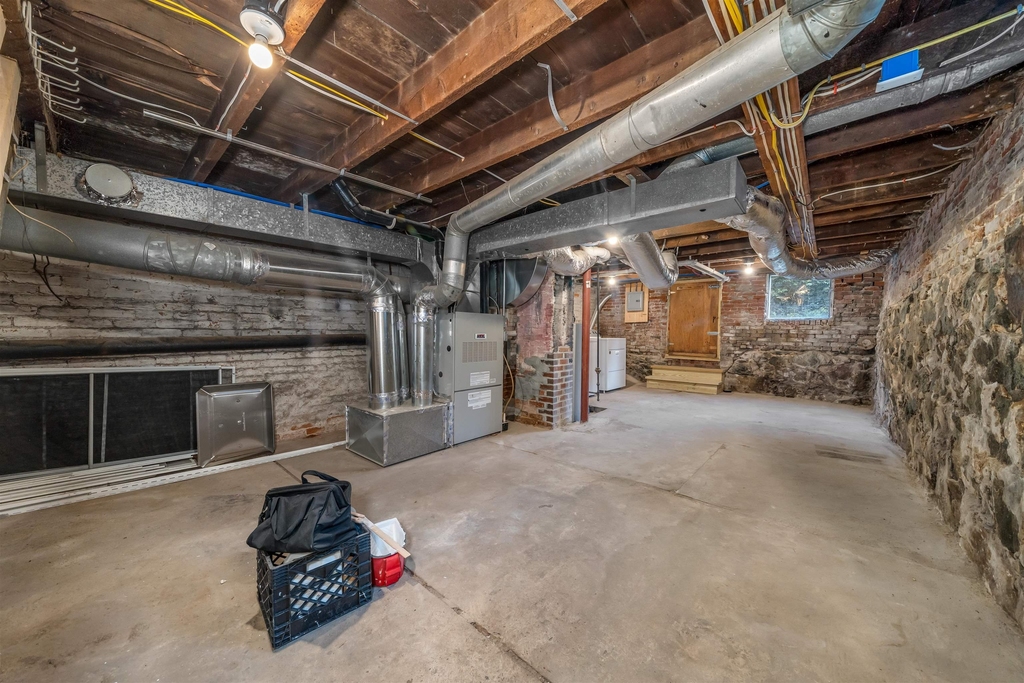 16 Chestnut - Photo 35