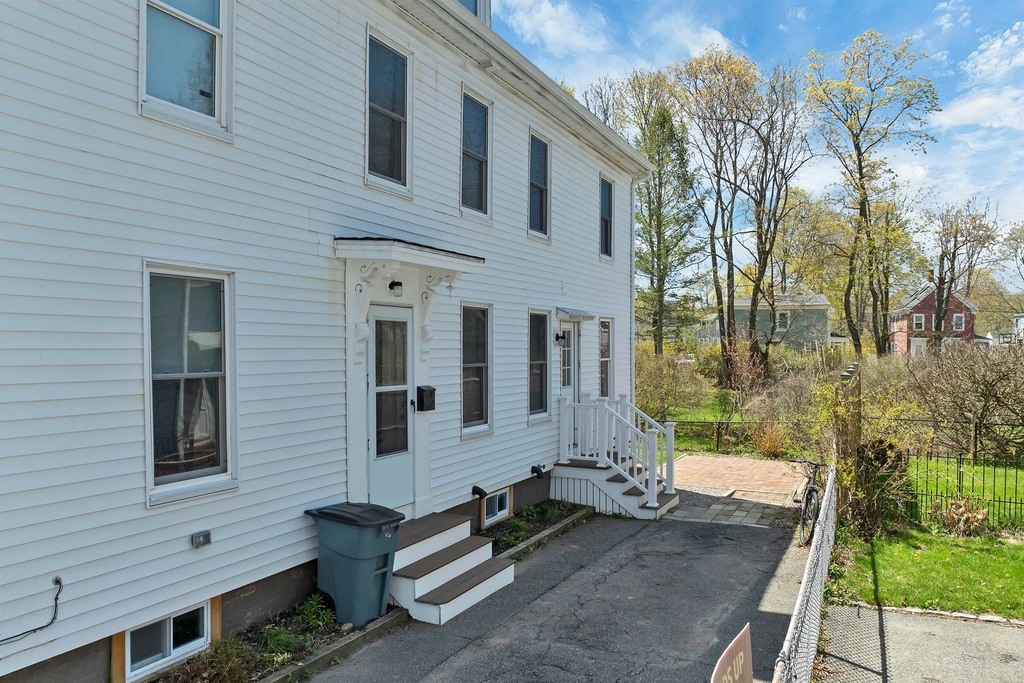 16 Chestnut - Photo 9