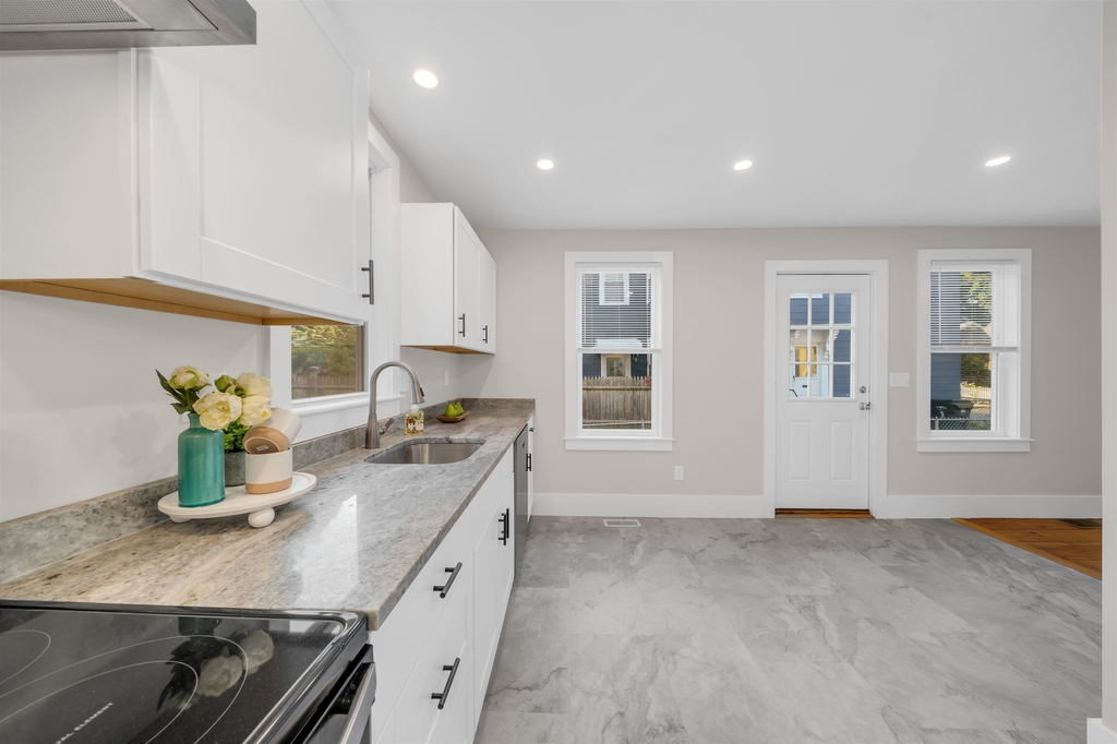 16 Chestnut - Photo 24