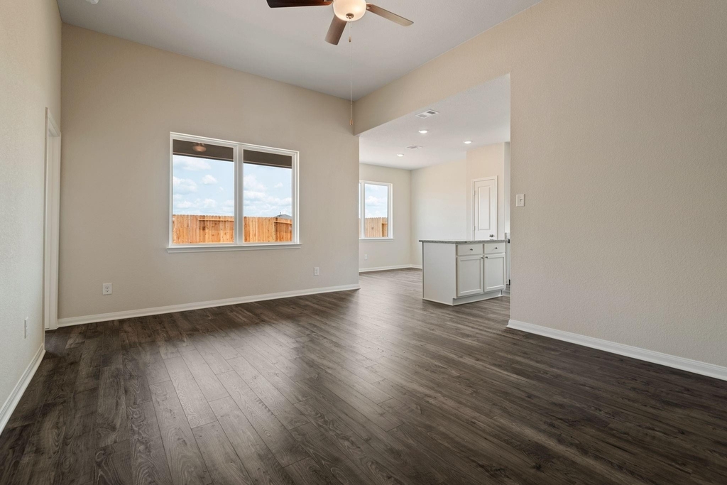700 Jasmine Ridge Lane - Photo 2