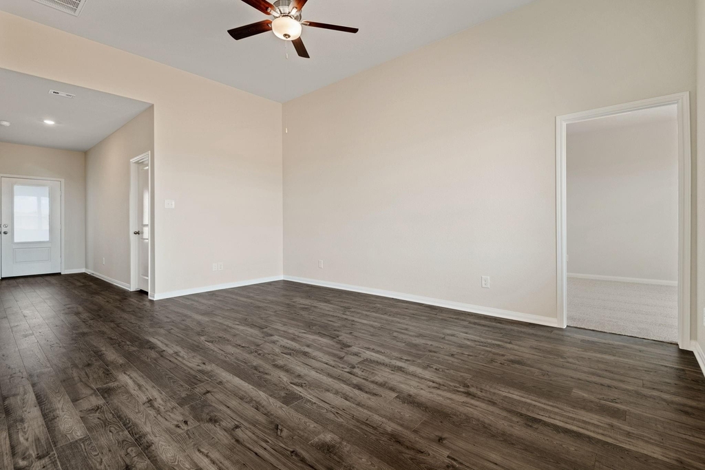 700 Jasmine Ridge Lane - Photo 3