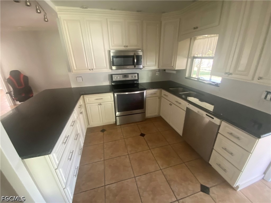 2143 W Tobago Circle - Photo 10