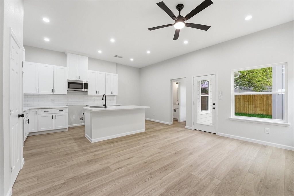 4354 Clover Street - Photo 4