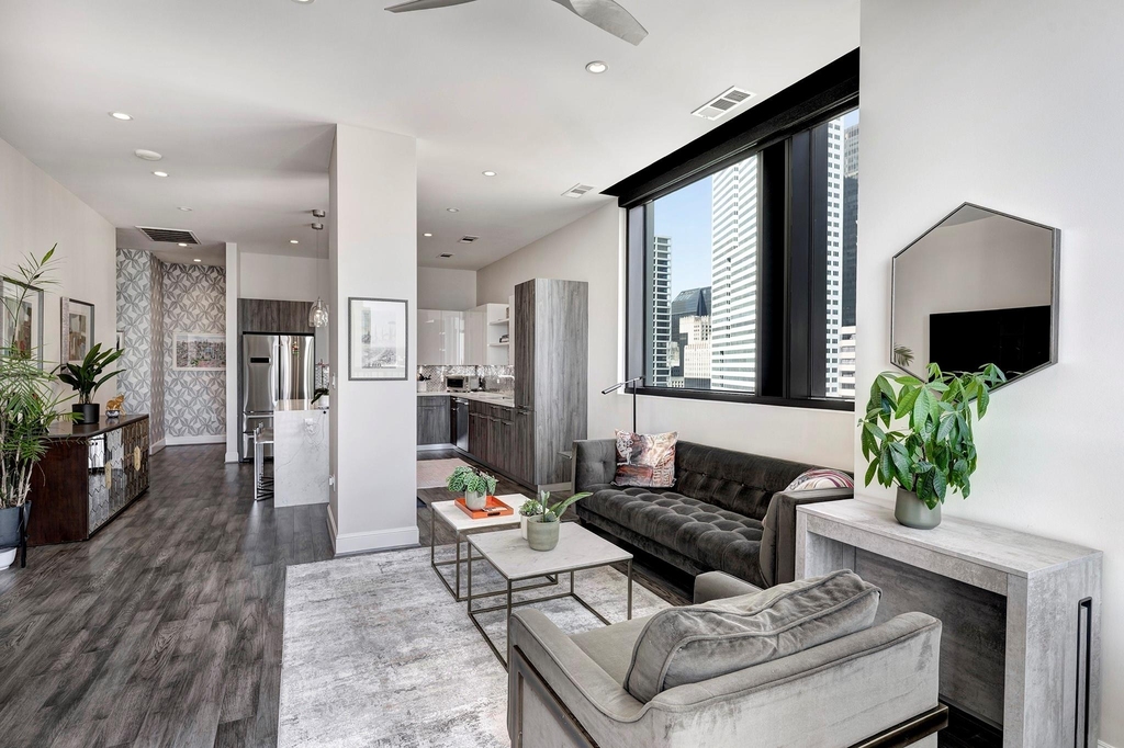 1211 Caroline Street - Photo 39