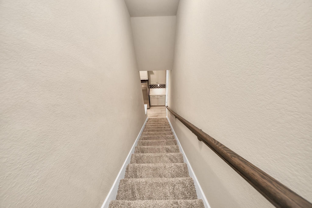 584 Santa Rosa Hills Drive - Photo 24