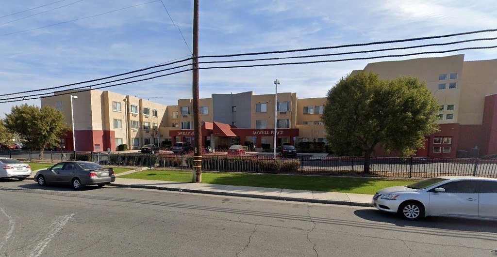 500 R St - Photo 3