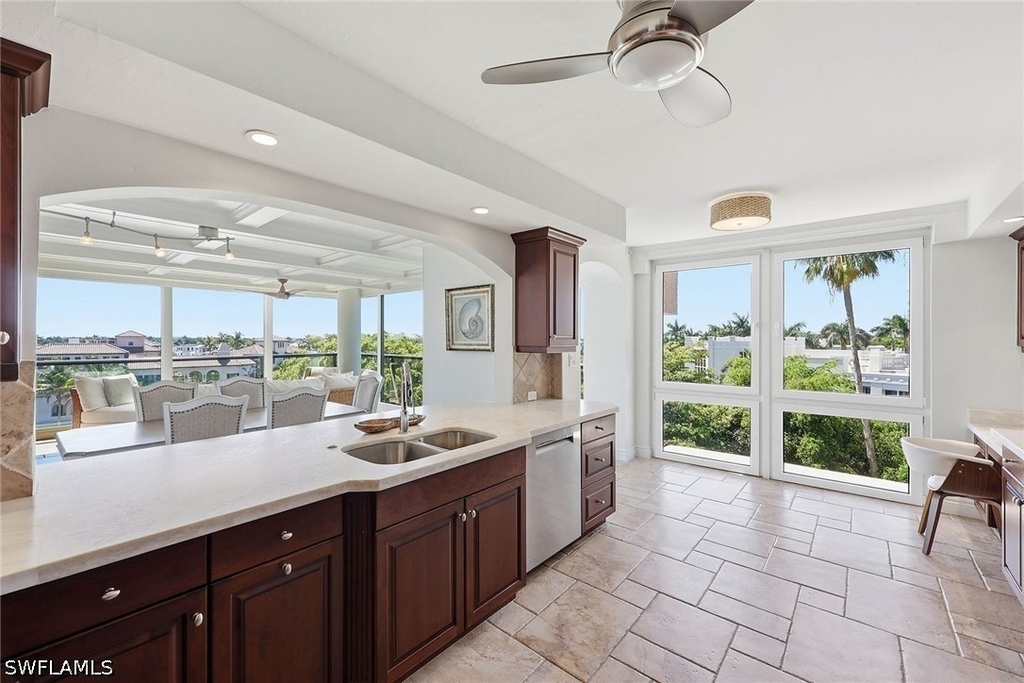4031 Gulf Shore Boulevard N - Photo 21