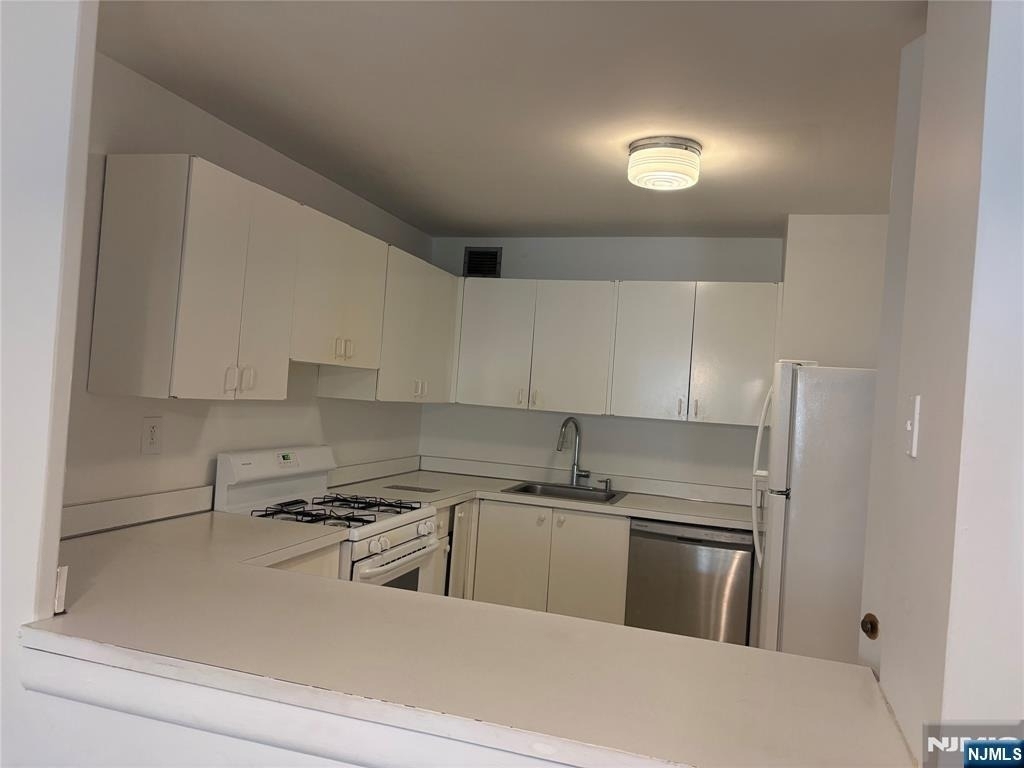 1203 River - Photo 13