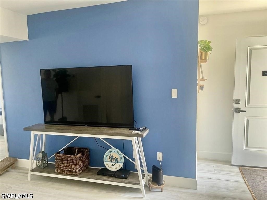 788 Park Shore Drive - Photo 7