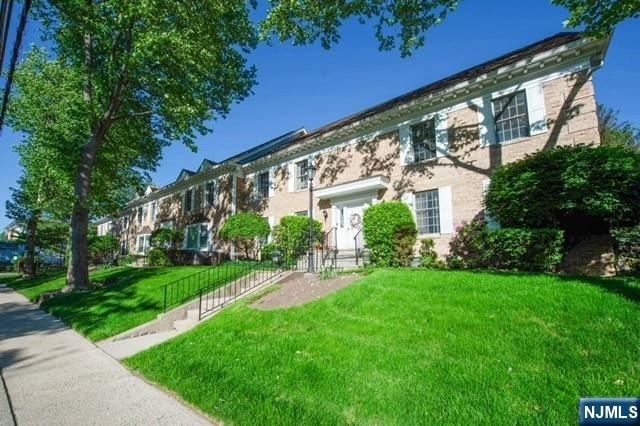 11 S Maple - Photo 5