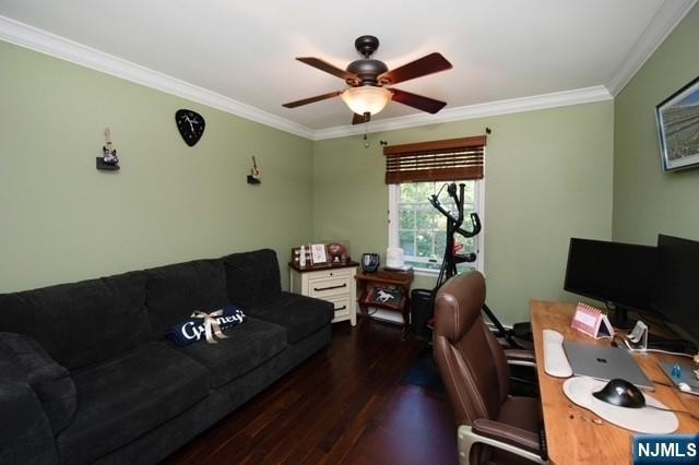 11 S Maple - Photo 4