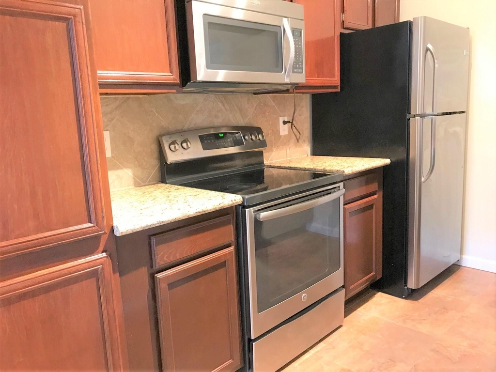 10555 Turtlewood Court - Photo 12