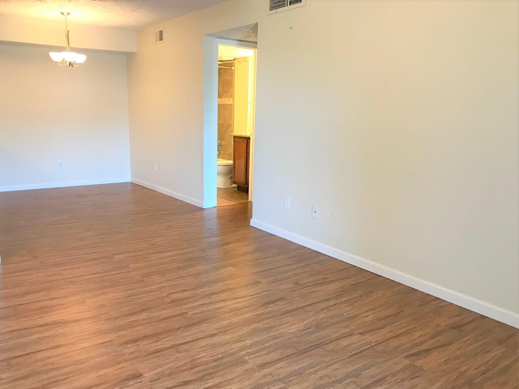 10555 Turtlewood Court - Photo 4
