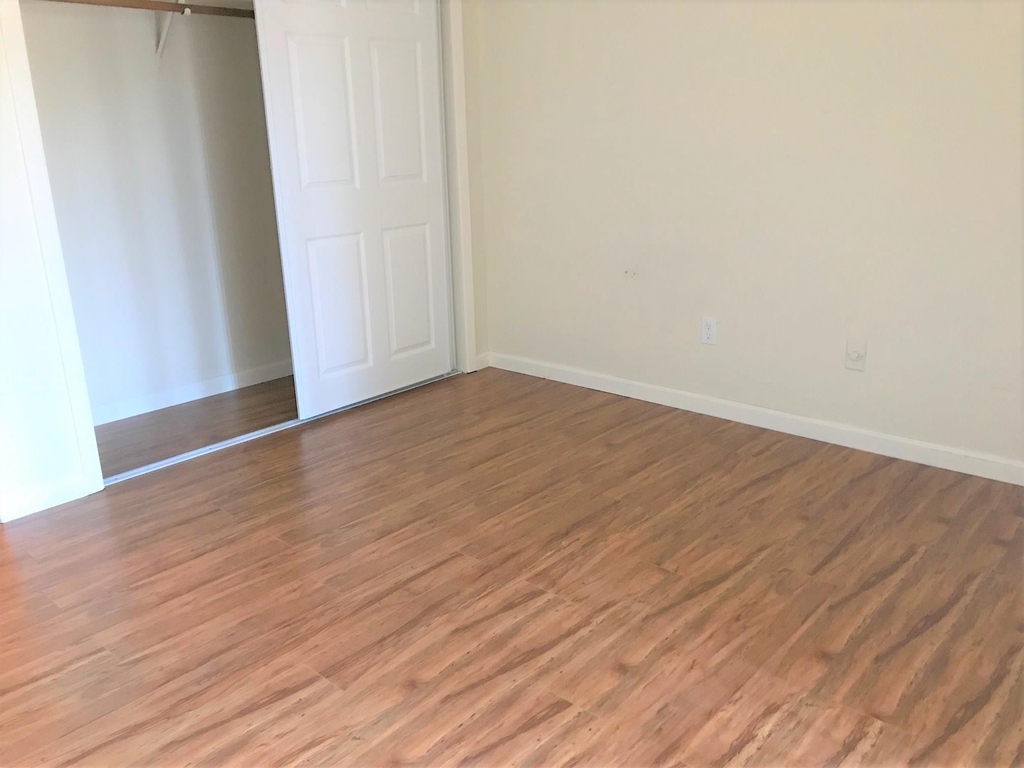 10555 Turtlewood Court - Photo 7