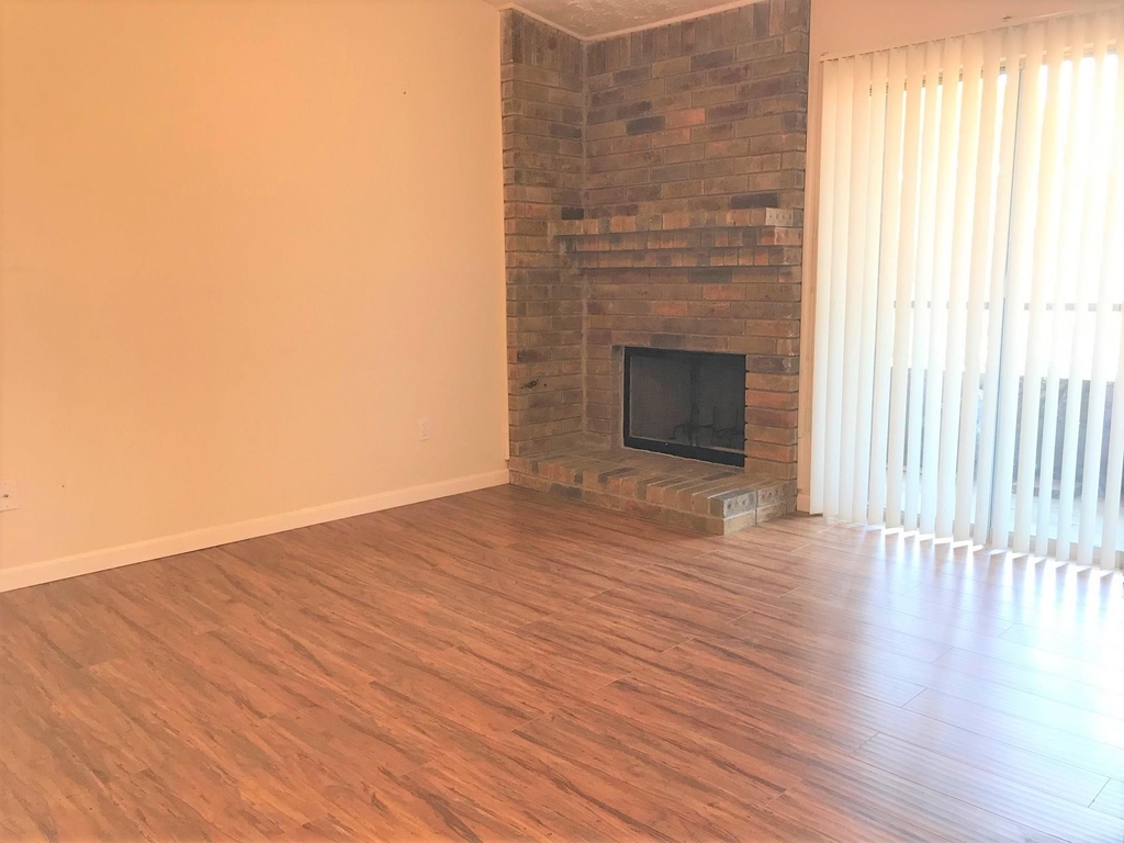 10555 Turtlewood Court - Photo 2