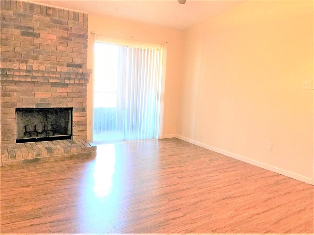 10555 Turtlewood Court - Photo 1