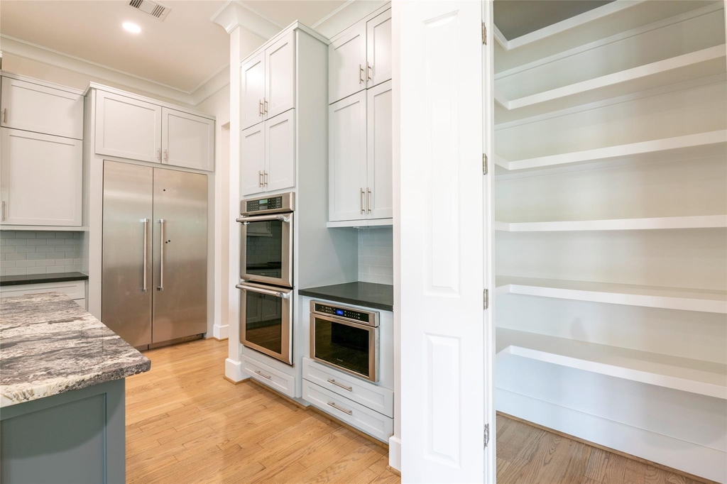 1507 Martin Street - Photo 10
