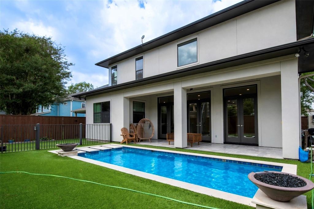 1507 Martin Street - Photo 4