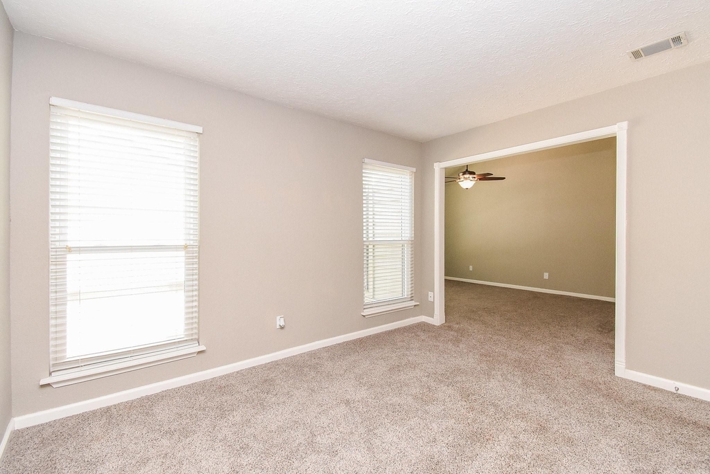 9400 Doliver Drive - Photo 24