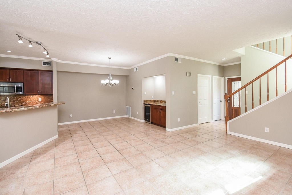 9400 Doliver Drive - Photo 8
