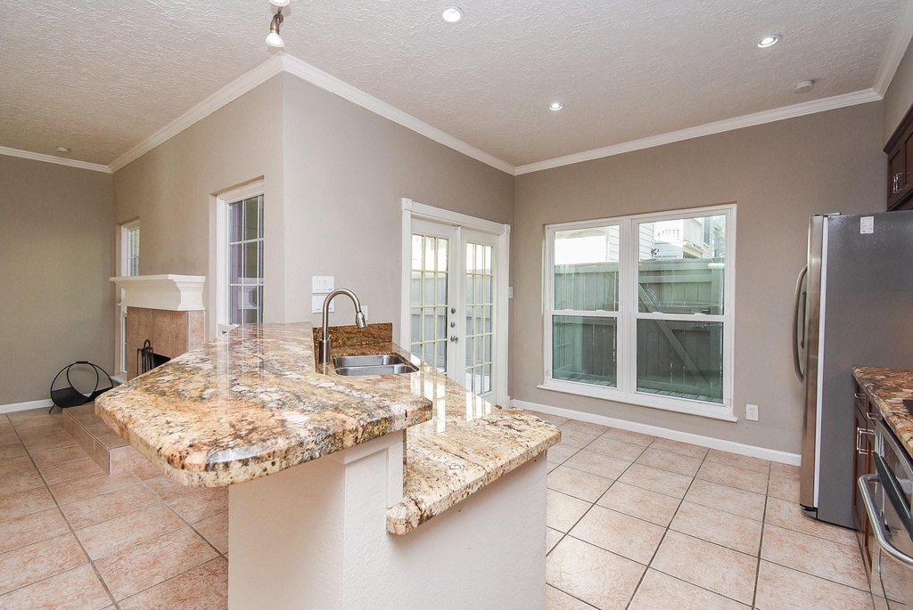 9400 Doliver Drive - Photo 11