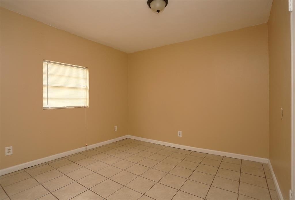 2460 W Shane Street - Photo 7
