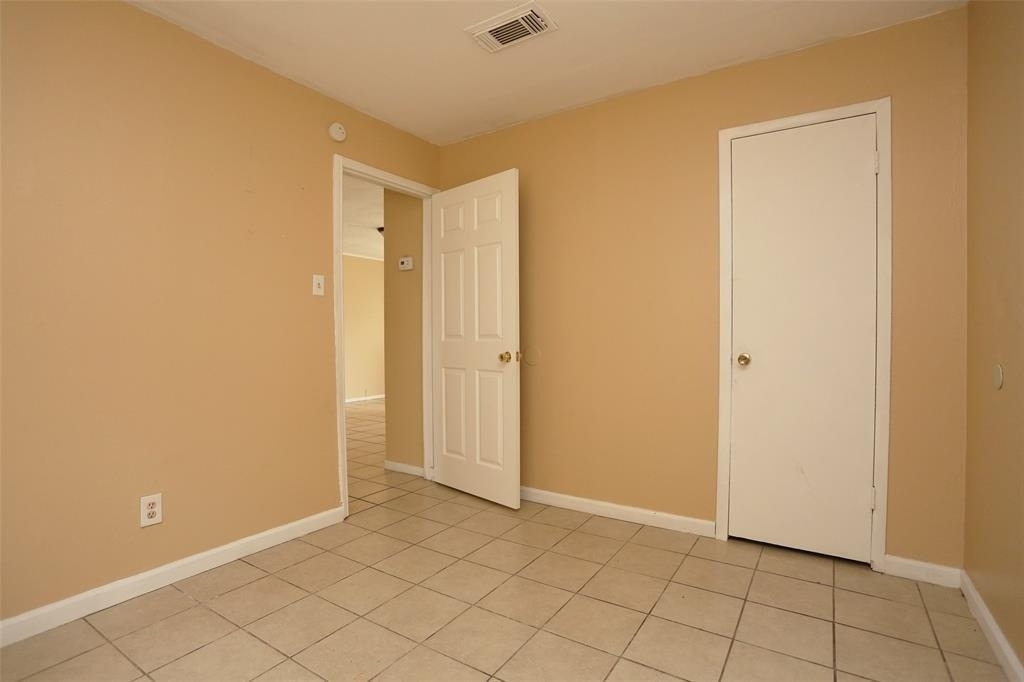2460 W Shane Street - Photo 6
