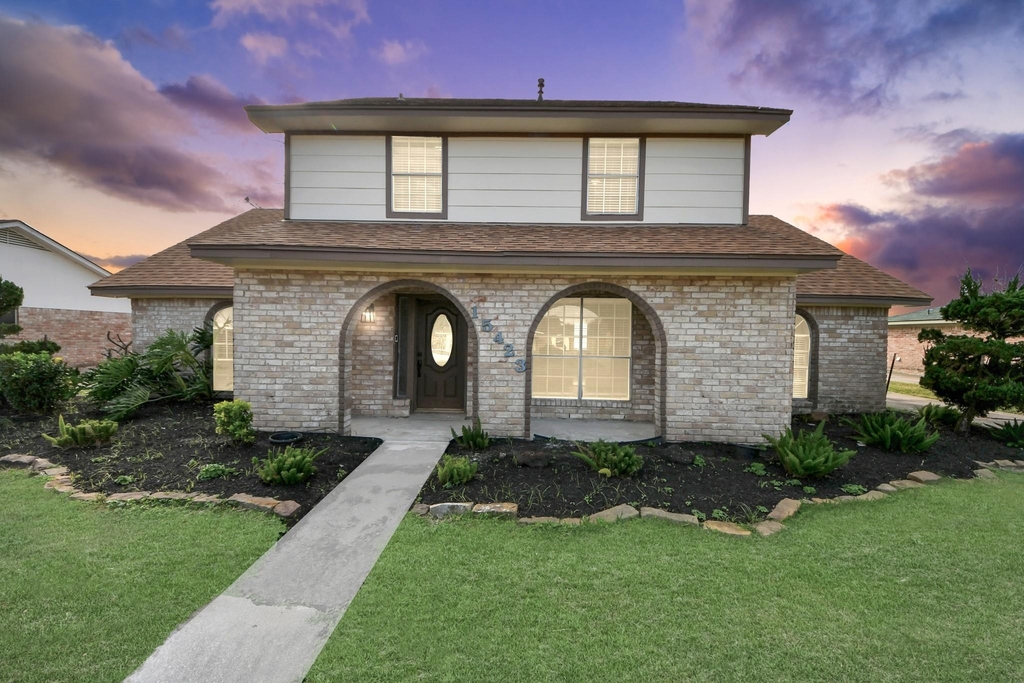 15423 Ridingwood Drive - Photo 1