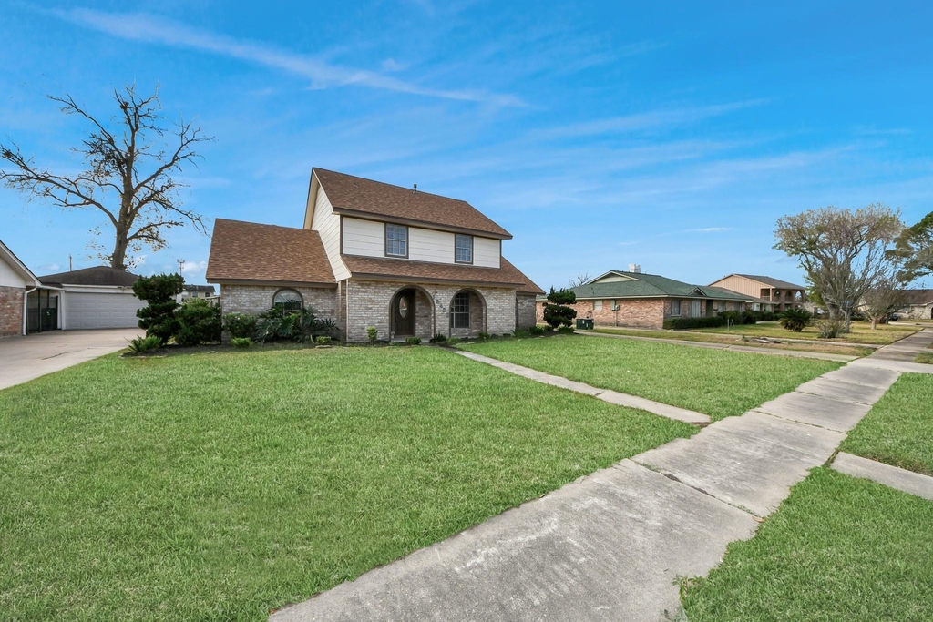 15423 Ridingwood Drive - Photo 3