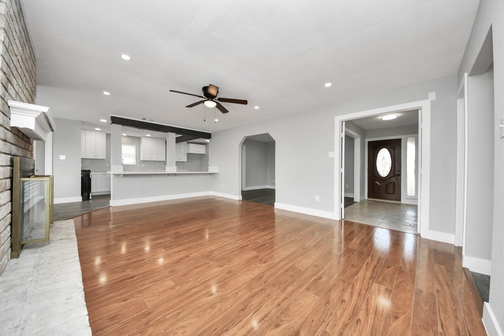 15423 Ridingwood Drive - Photo 20