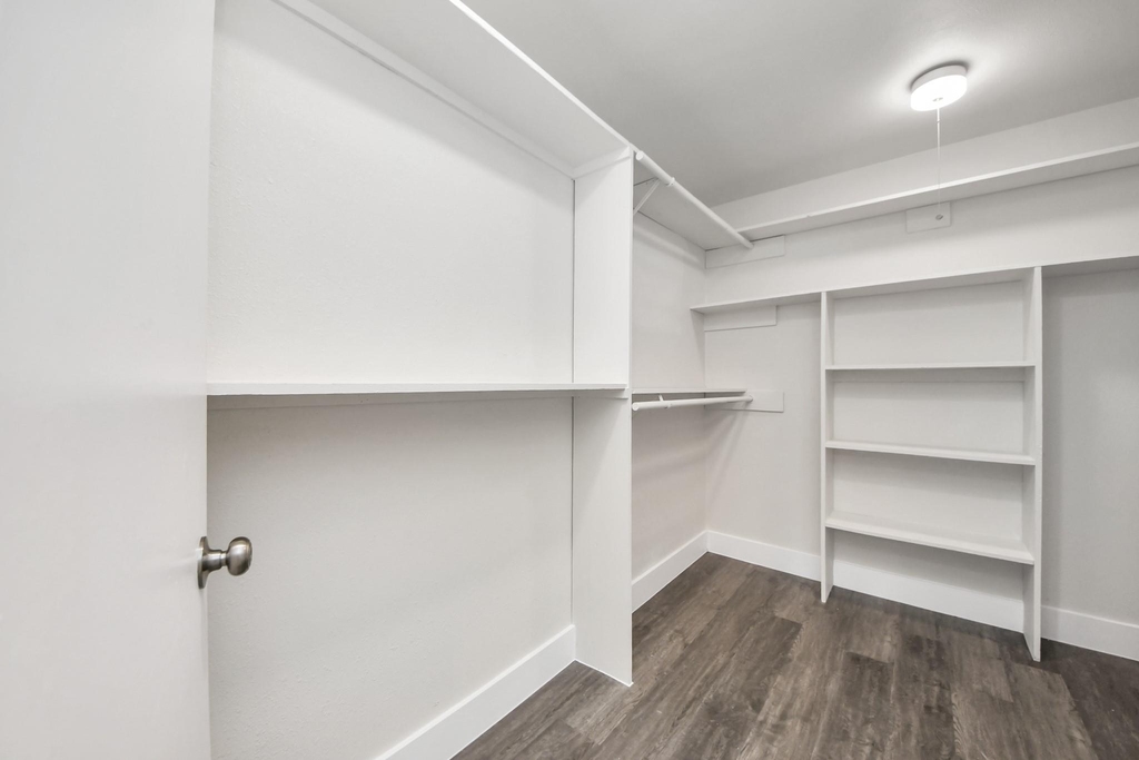 15423 Ridingwood Drive - Photo 27