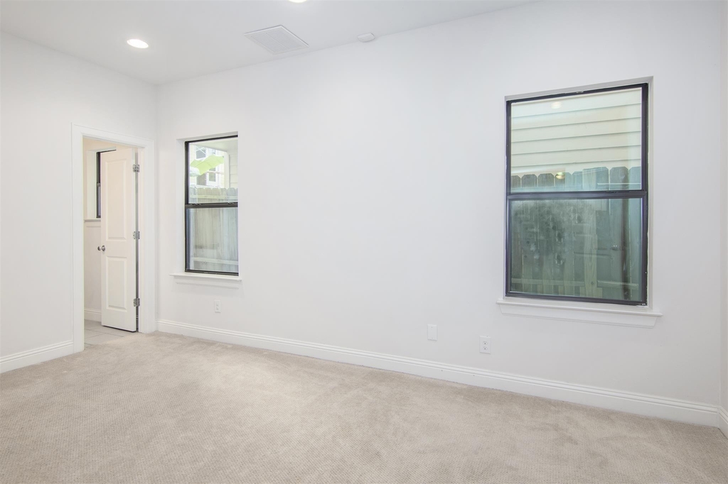 1508 Johnson Street - Photo 4