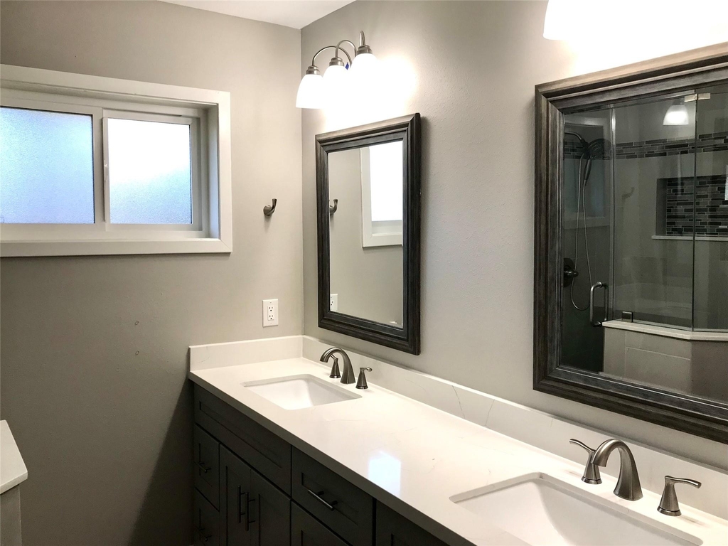 5470 Carew Street - Photo 16