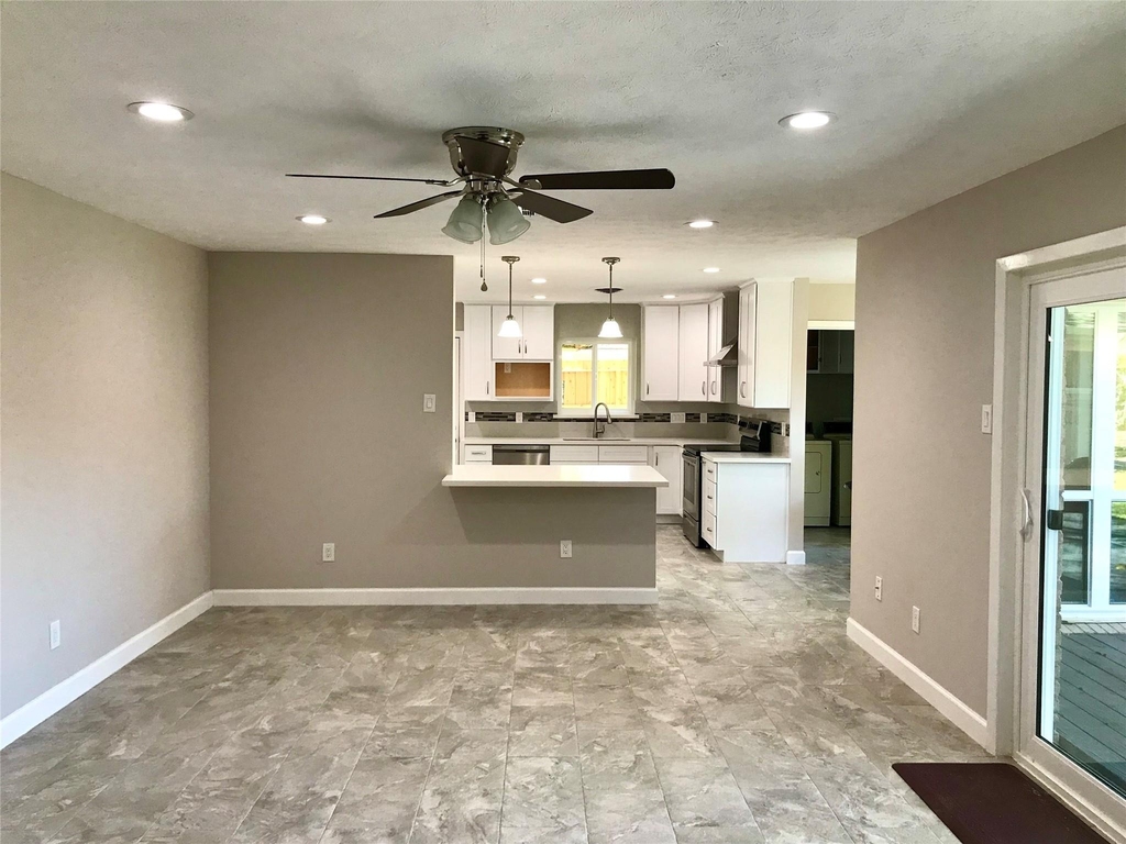 5470 Carew Street - Photo 10