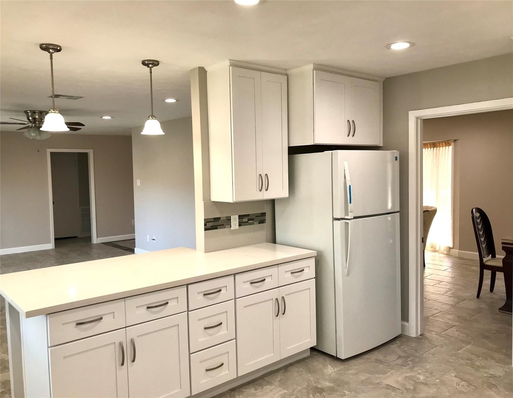 5470 Carew Street - Photo 7
