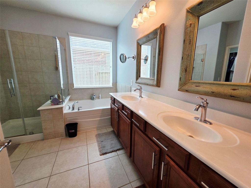 7142 Breton Bay Pass - Photo 14