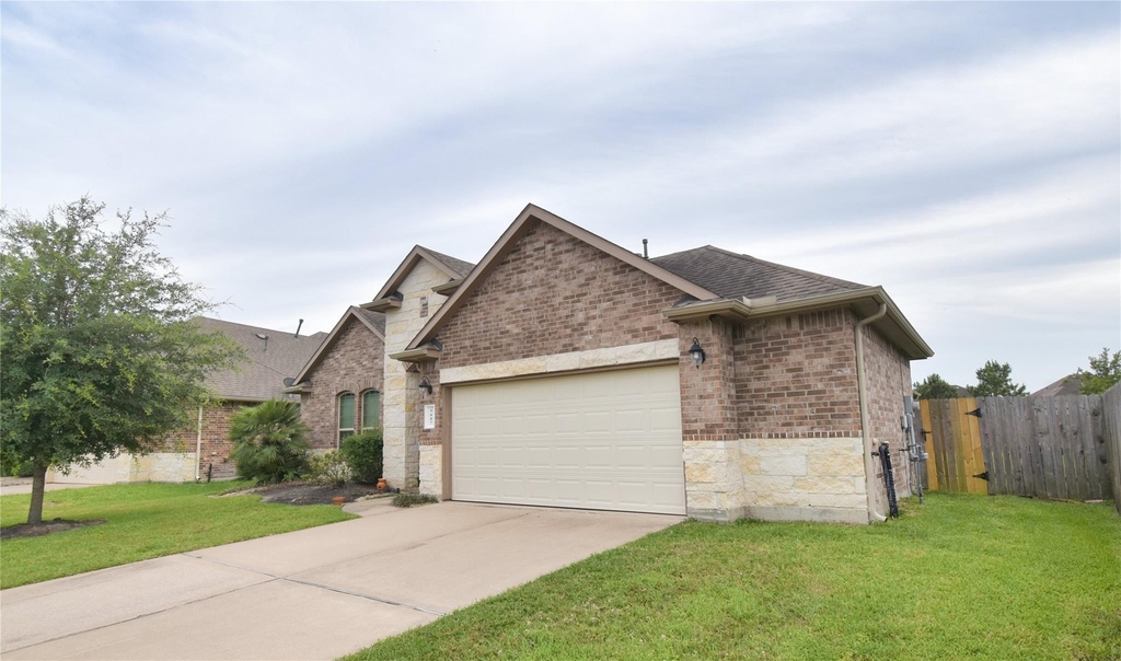5607 S Denham Ridge Lane - Photo 1